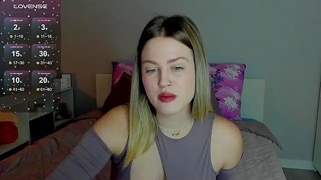 Snapshot of _Sarah_Soul_ chatting on 09-25-25, 12:03 Sarah Soul online show from 09-25-25, 12:03