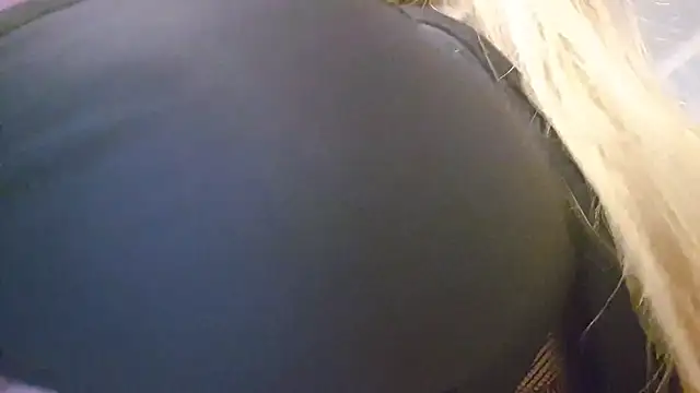 Snapshot of EstrellaWalters chatting on 10-23-25, 01:21 EstrellaWalters online show from 10-23-25, 01:21