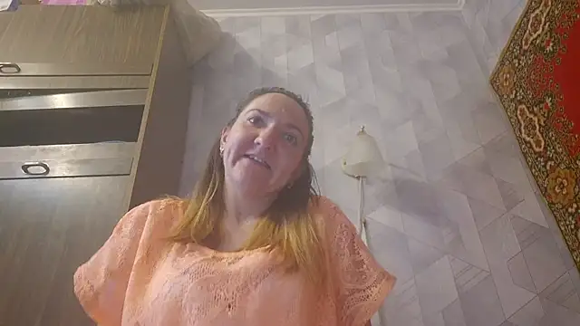 EstrellaWalters online show from 05-16-26, 08:55