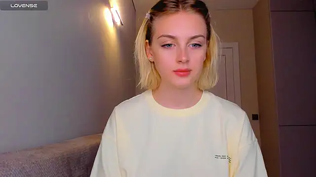 pretty girlnextdoor online show from 12-07-24, 05:42