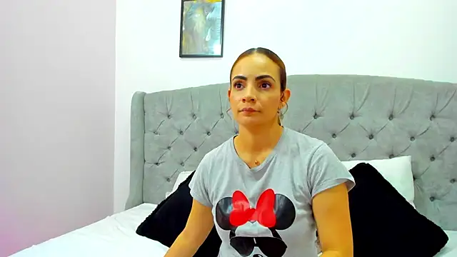 Snapshot of Valesskahall chatting on 12-30-24, 12:09 Valesskahall online show from 12-30-24, 12:09