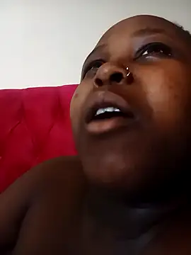 Snapshot of Dark_Berry_26 chatting on 10-21-25, 03:02 Dark Berry 26 online show from 10-21-25, 03:02