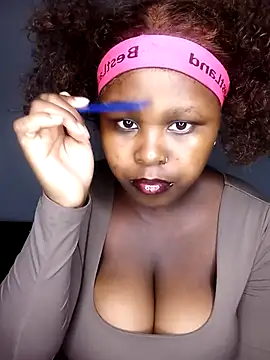 Dark Berry 26 online show from 12-15-25, 02:49