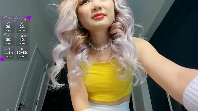 Xiao Mei  online show from 01-13-25, 02:39