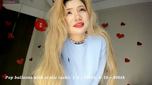 Xiao Mei  online show from 02-15-25, 12:48