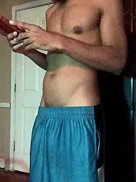 Snapshot of yosparky chatting on 10-18-25, 02:25 yosparky online show from 10-18-25, 02:25