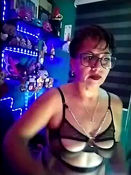 TRISH MILF online show from 12-19-24, 01:39