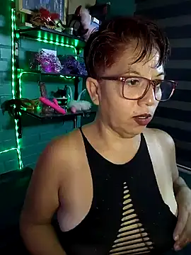 TRISH MILF online show from 01-06-25, 12:59