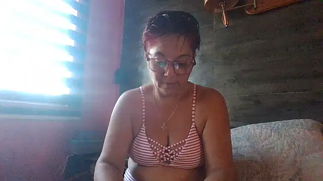 TRISH MILF online show from 02-24-25, 08:25