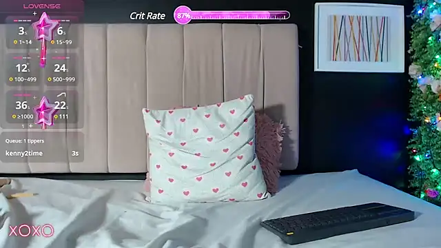 Snapshot of Becky_18 chatting on 12-26-24, 12:03 Becky 18 online show from 12-26-24, 12:03