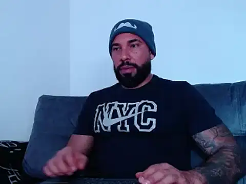 Snapshot of roman_muscle chatting on 01-22-25, 01:53 roman muscle online show from 01-22-25, 01:53