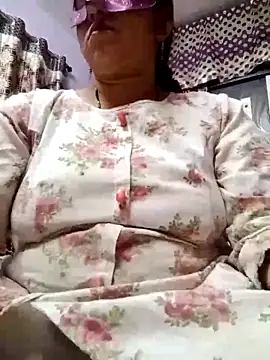 Snapshot of jiyahot1432 chatting on 02-15-25, 09:16 jiyahot1432 online show from 02-15-25, 09:16