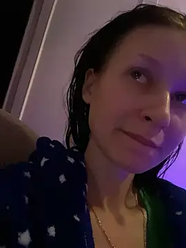 Snapshot of Starry_Siren chatting on 12-16-24, 05:11 Starry Siren online show from 12-16-24, 05:11