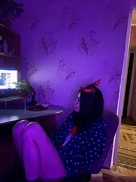 Snapshot of Starry_Siren chatting on 12-26-24, 06:01 Starry Siren online show from 12-26-24, 06:01