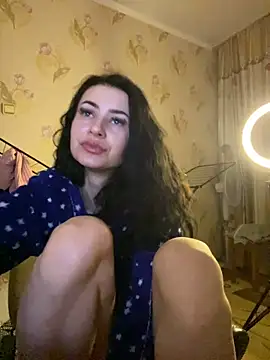 Snapshot of Starry_Siren chatting on 02-19-25, 06:21 Starry Siren online show from 02-19-25, 06:21