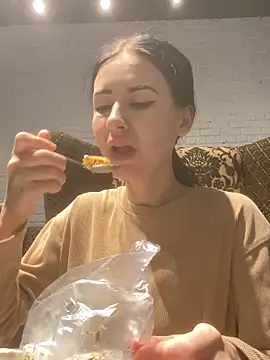 Snapshot of Starry_Siren chatting on 10-30-25, 09:00 Starry Siren online show from 10-30-25, 09:00