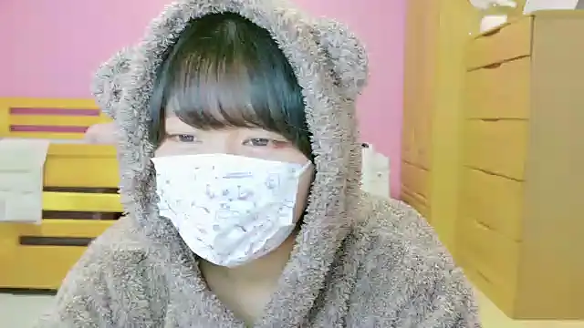 Snapshot of _usya_2525 chatting on 12-06-24, 02:28 usya 2525 online show from 12-06-24, 02:28