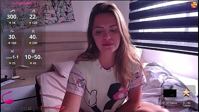 ParisW online show from 12-16-25, 12:32