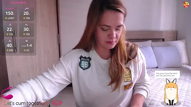 ParisW online show from 04-28-26, 02:33