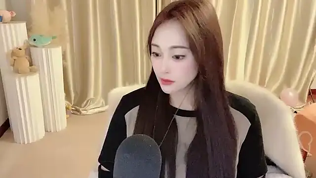 Daisy-77 online show from 01-31-25, 06:03