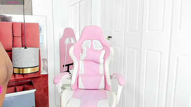 Snapshot of _Arlin_ chatting on 09-28-25, 12:27 Arlin online show from 09-28-25, 12:27