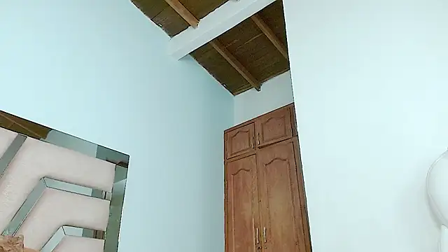 cintia hills online show from 02-08-25, 10:50