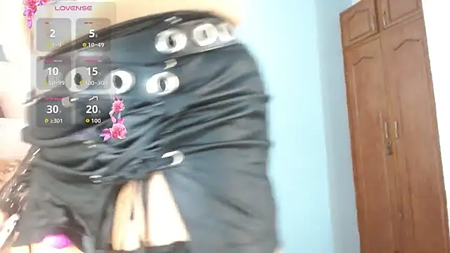 cintia hills online show from 09-12-25, 03:50