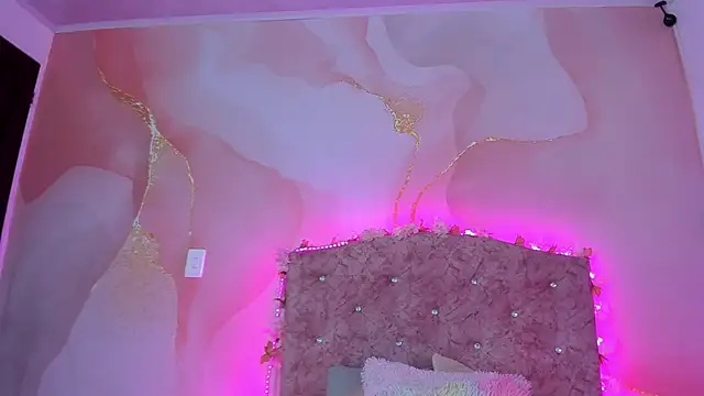 Daisy  rose online show from 02-13-25, 11:06