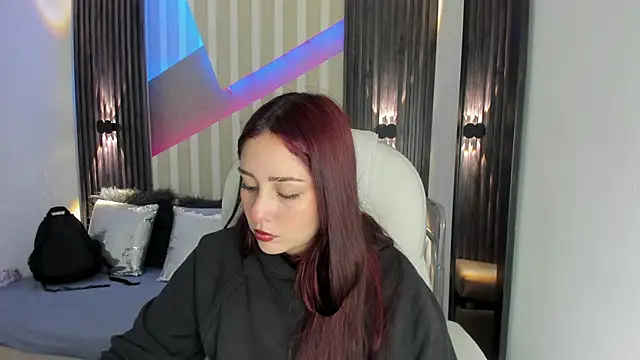 emily layton online show from 11-26-25, 03:46