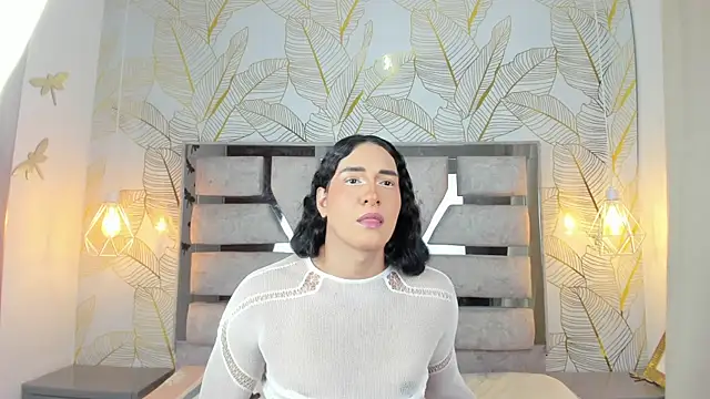 Alison Chan  online show from 04-18-26, 08:42