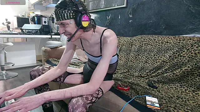 Doggyray44 online show from 01-23-25, 08:57