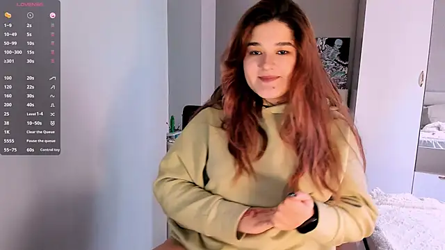 Snapshot of July_Slowdive chatting on 12-14-24, 10:56 July Slowdive online show from 12-14-24, 10:56