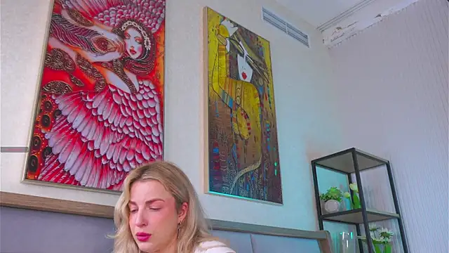LiliBanger online show from 07-09-26, 04:16