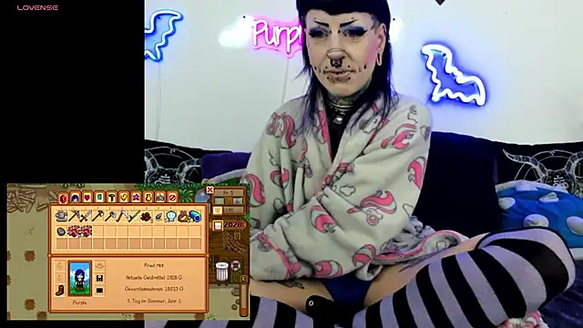 Snapshot of Purple_Coffin666 chatting on 05-07-26, 10:42 Purple Coffin666 online show from 05-07-26, 10:42
