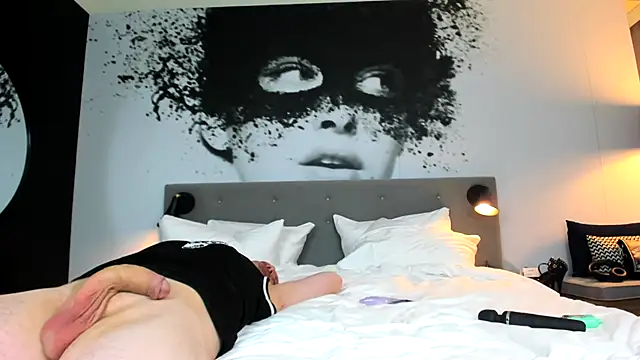 Snapshot of Purple_Coffin666 chatting on 05-23-26, 07:29 Purple Coffin666 online show from 05-23-26, 07:29