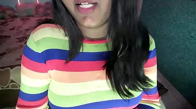 Snapshot of expression_queen chatting on 02-19-25, 12:14 expression queen online show from 02-19-25, 12:14