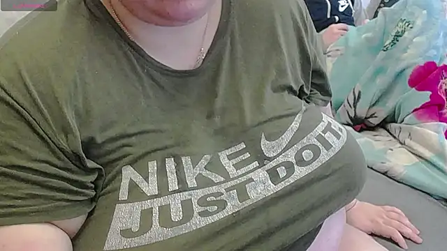 lisa Black00 online show from 04-15-26, 06:09