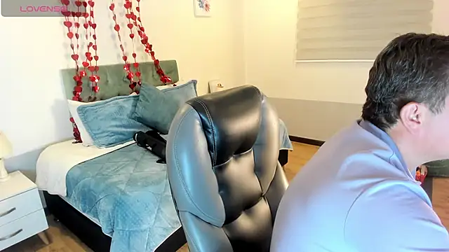 Sam and molly  online show from 02-19-25, 07:16