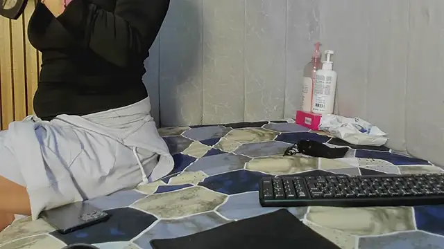 celeste jhons online show from 03-24-26, 10:15