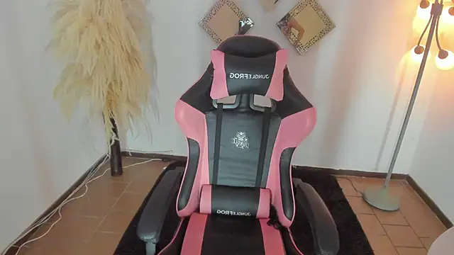 kattadoll online show from 02-19-26, 07:54