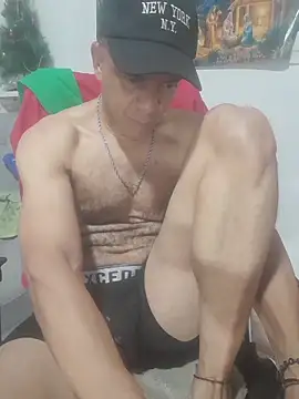 latinmartin73 online show from 12-18-25, 03:56