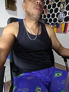 Snapshot of latinmartin73 chatting on 06-20-26, 02:03 latinmartin73 online show from 06-20-26, 02:03