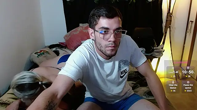 Snapshot of sussy-leohot chatting on 11-15-25, 04:54 sussy-leohot online show from 11-15-25, 04:54