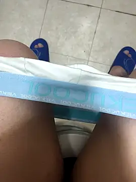 huzi518 online show from 10-01-25, 03:40