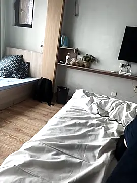 huzi518 online show from 10-02-25, 03:46