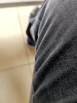 huzi518 online show from 12-01-25, 03:00