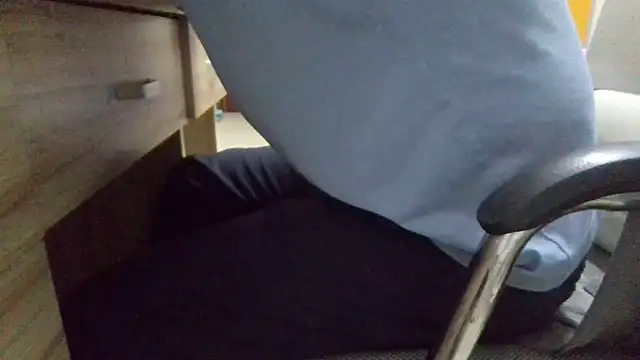 Snapshot of huzi518 chatting on 07-13-26, 11:46 huzi518 online show from 07-13-26, 11:46