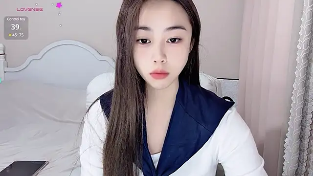 Caitlyn   online show from 12-30-24, 10:53