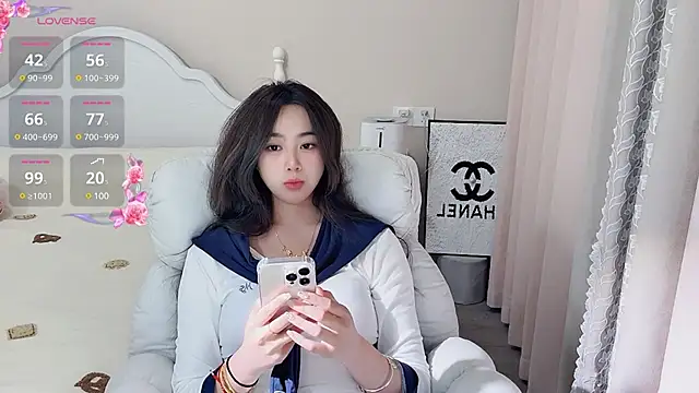 Caitlyn   online show from 02-21-25, 01:55