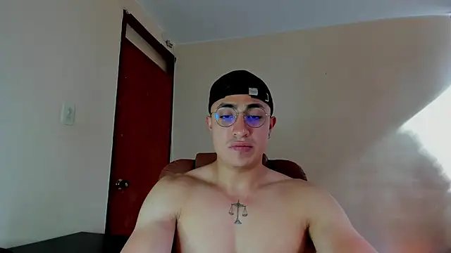 Leoknight online show from 02-01-25, 09:19